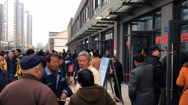 “工厂出击，全民超等购”商丘台甫北苑幼区特惠美满收官