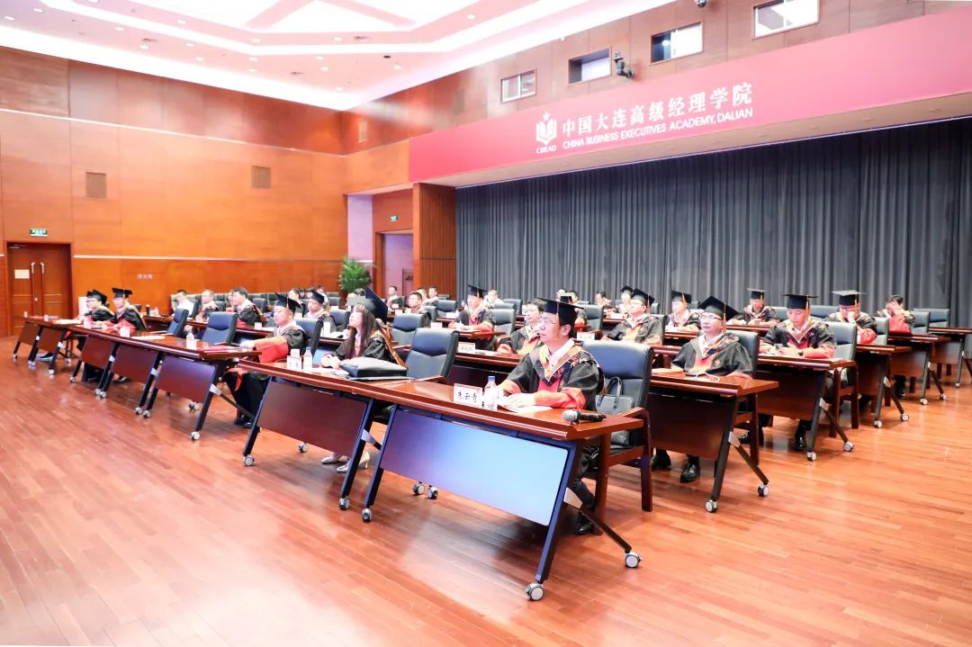 		杨杰为集团第十六期中青班授课_企业培训_优德88集团有限公司	