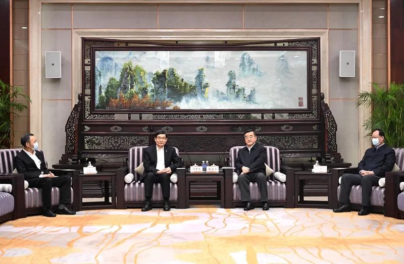 		周育先拜会湖南省委书记张庆伟、省长毛伟明_国际交流_优德88集团有限公司	