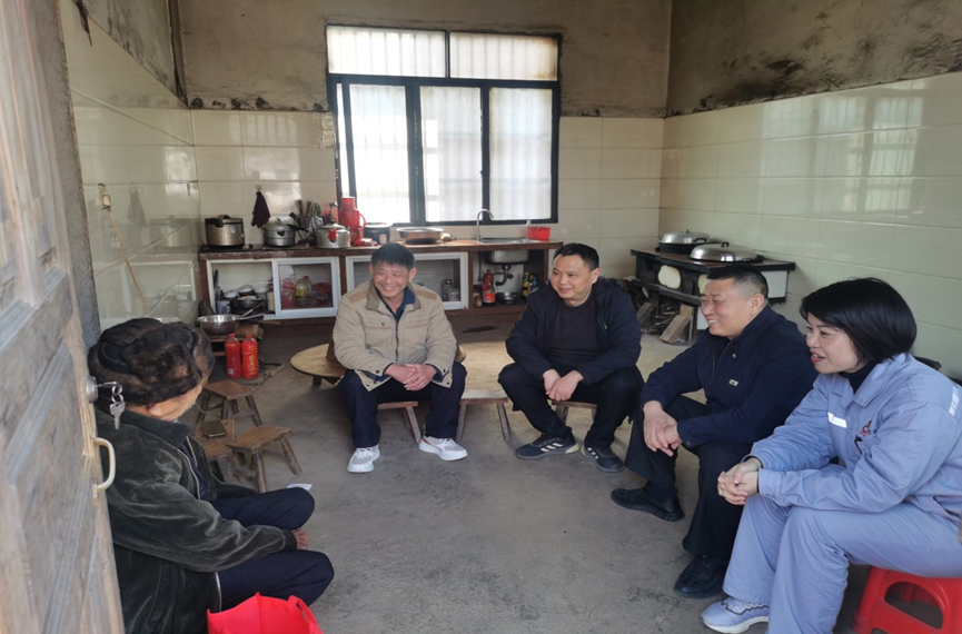 		践行二十大精神，，，，，我们都是追“锋”人 | 各企业举行传承雷锋精神系列运动_企业公民_优德88集团有限公司	