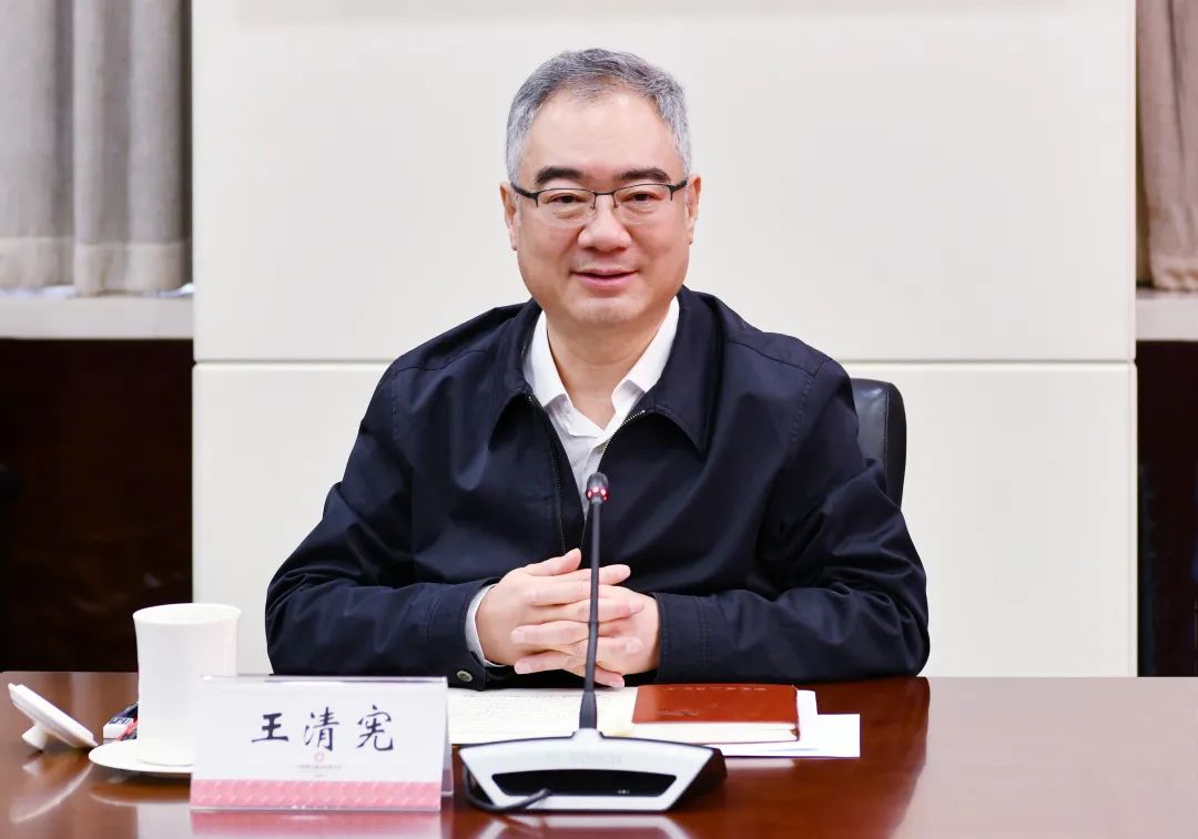 		优德88集团联合安徽省人民政府组织举行皖北质料工业生长座谈会_国际交流_优德88集团有限公司	