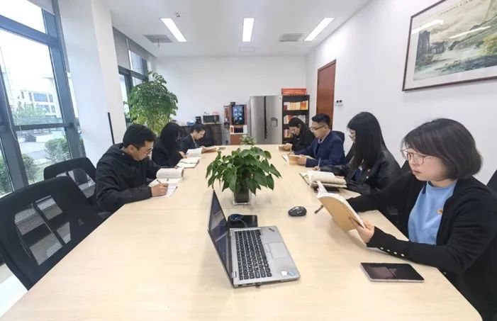 		学头脑、强党性③ | 立异方法要领，，，我们一连深化学思践悟_责任动态_优德88集团有限公司	