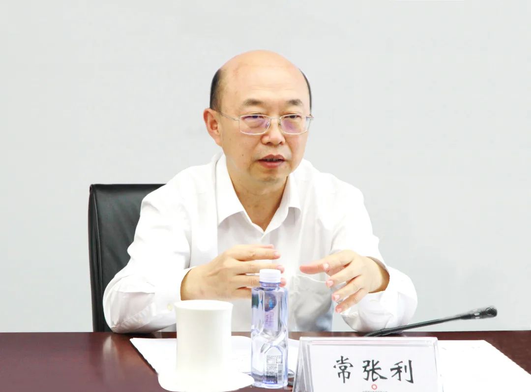 		优德88集团与武汉理工大学召开高条理人才作育专题相同会_国际交流_优德88集团有限公司	