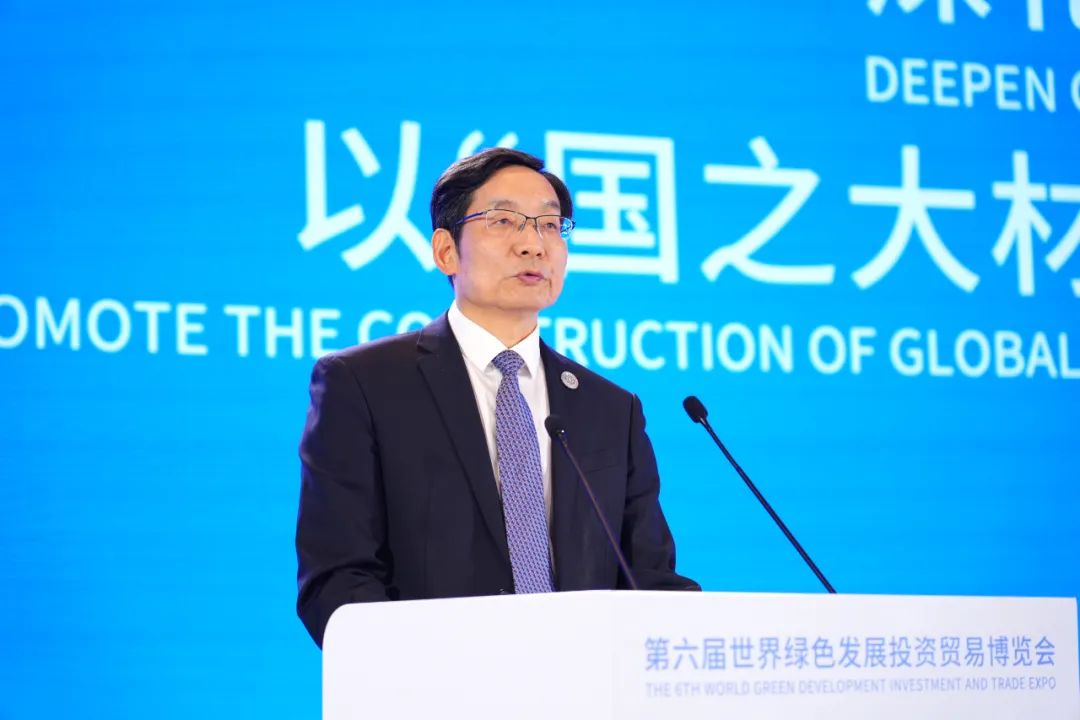 		周育先受邀出席第六届天下绿色生长投资商业展览会并揭晓主旨演讲_责任撒播_优德88集团有限公司	