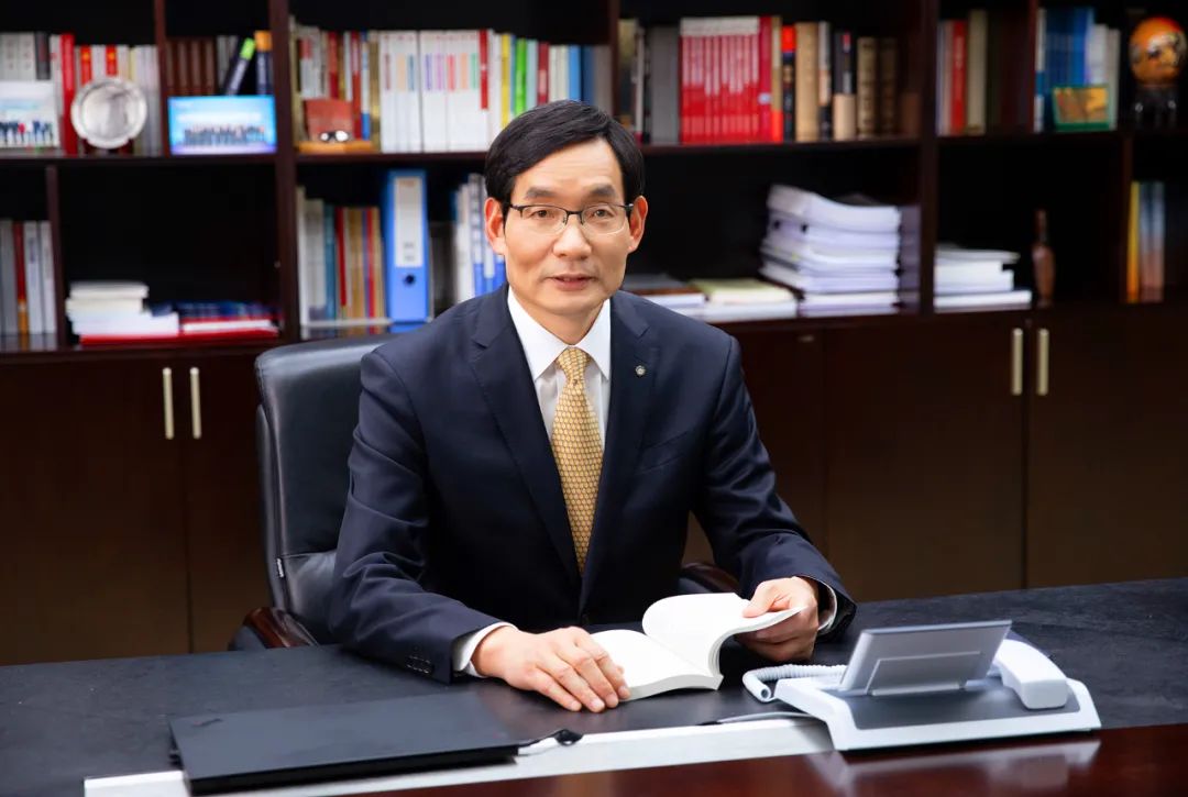 		周育先：刷新立异，，，，，，自强自信，，，，，，起劲践行“宜业尚品、造福人类”理念_优德88要闻_优德88集团有限公司	