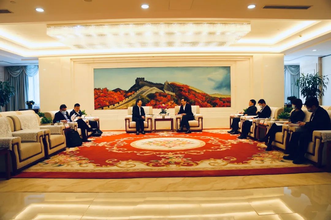 		周育先与四川省副省长李刚举行谈判_优德88要闻_优德88集团有限公司	
