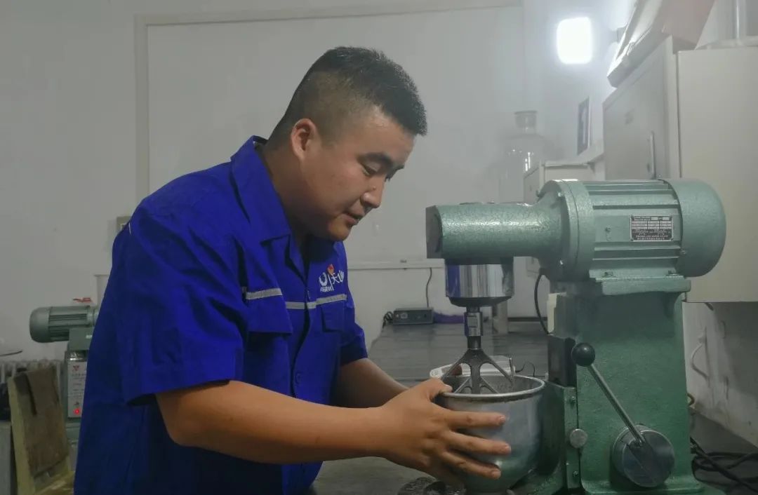 最美建材人 | 天山水泥李江涛:用阳光起劲的心态面临生涯与事情_最美建材人_优德88集团有限公司