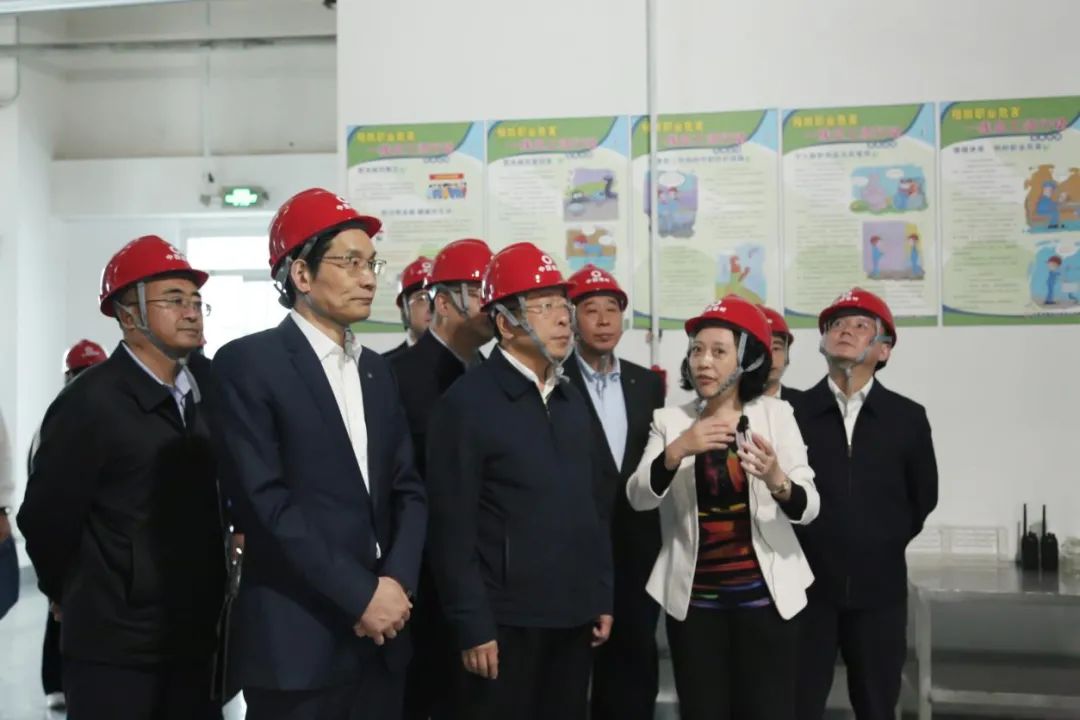 		任洪斌赴中复神鹰西宁公司指导调研_优德88要闻_优德88集团有限公司	
