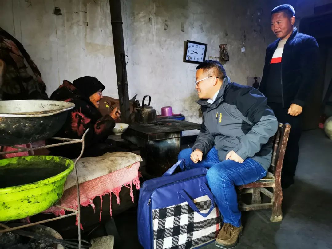 		精选阅读③ | 《优德88扶贫足迹》之云南昭阳区干部扶贫手记_责任与文化_优德88集团有限公司	