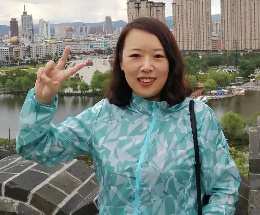 		最美抗疫自愿者 | 读抗“疫”日志，，听战“疫”心声，，感受向光而行的实力_人物_优德88集团有限公司	