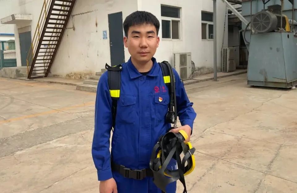 		最美一线劳模 | 耀华玻璃李文彬：时刻严酷要求自己履好职尽好责_人物_优德88集团有限公司	