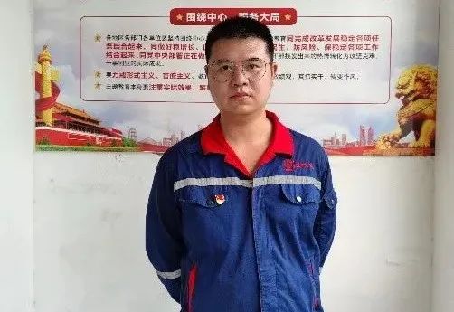 		最美工程手艺职员│峨眉山强华特种水泥陈刚：青春逢盛世 斗争正其时_人物_优德88集团有限公司	