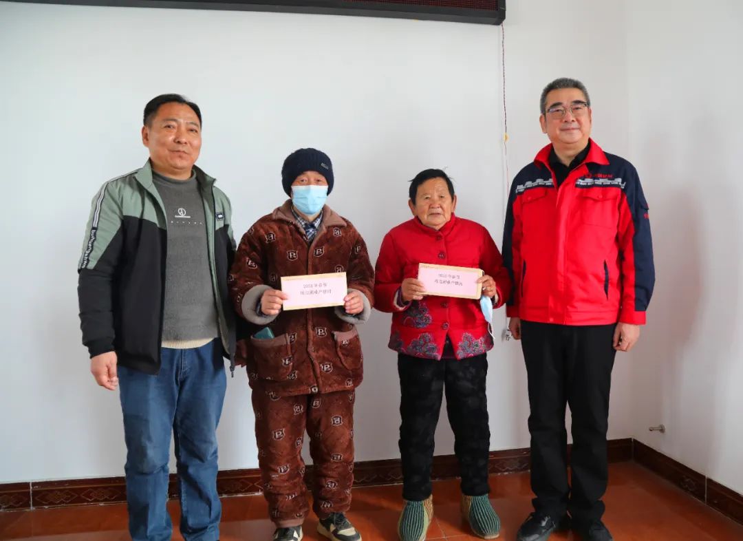 		新春温暖篇 | 走下层，，，，，，暖人心，，，，，，浓浓关爱显真情_责任与文化_优德88集团有限公司	