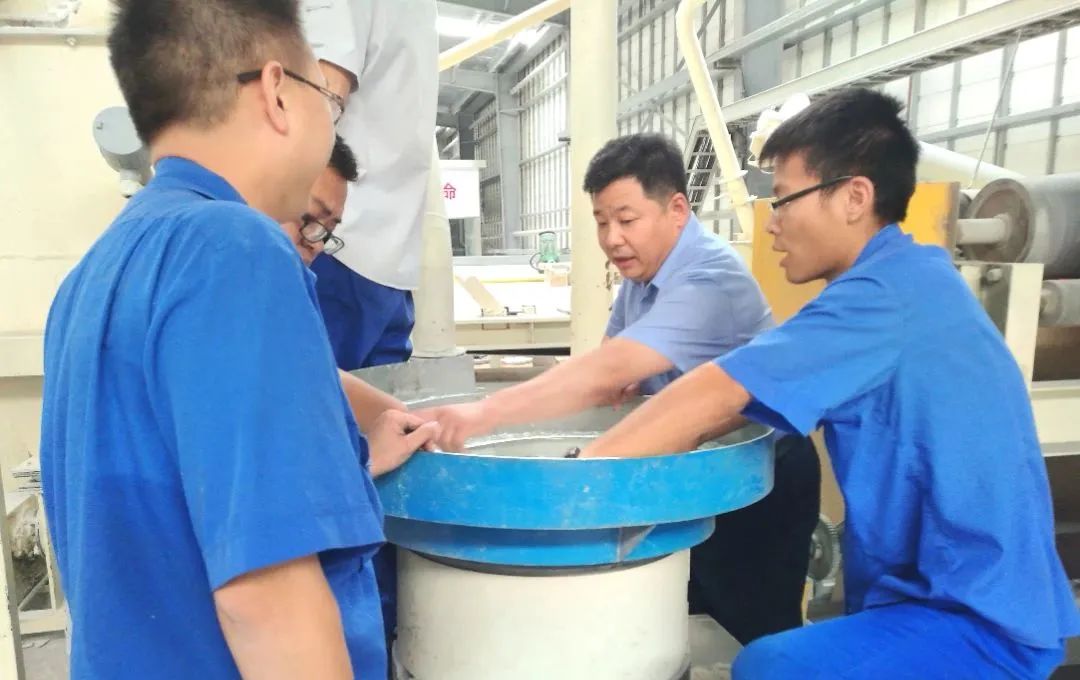 		最美科研先锋 | 北新建材杨正波：做科技自主自强先锋_人物_优德88集团有限公司	