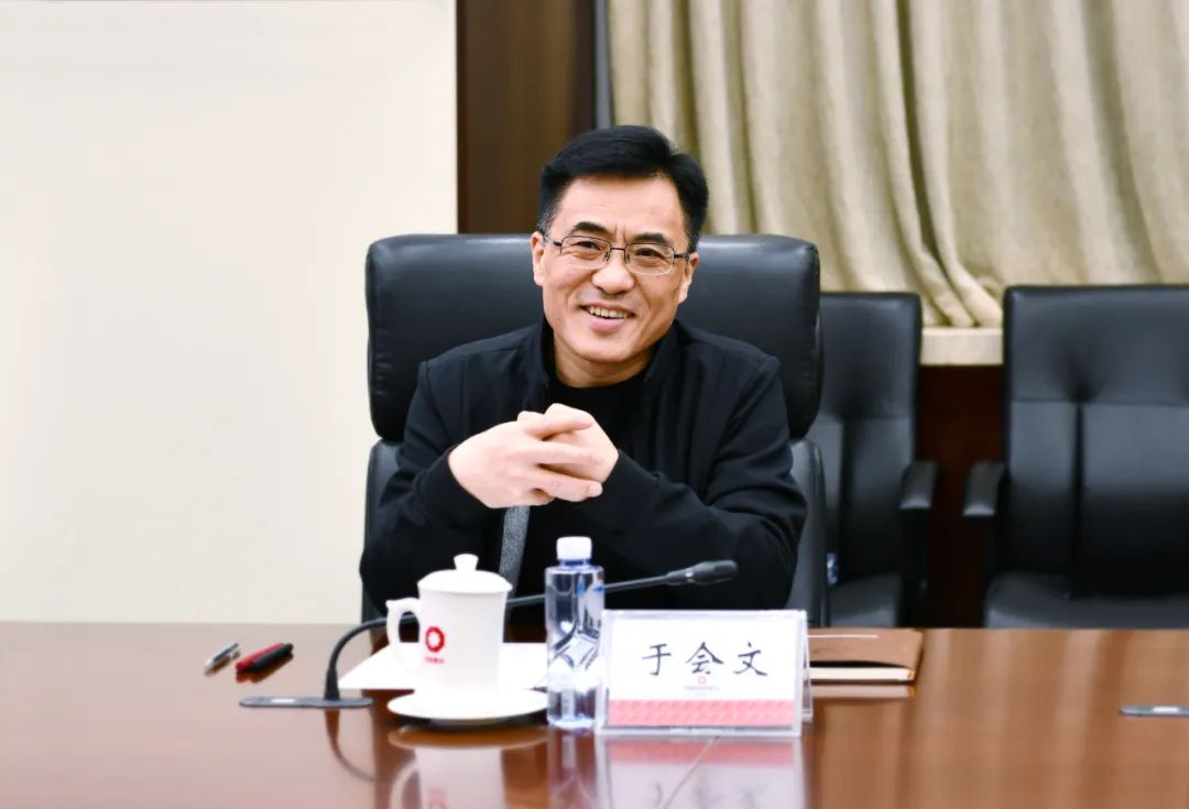 		周育先会见重庆市委常委、万州区委书记于会文一行_优德88要闻_优德88集团有限公司	