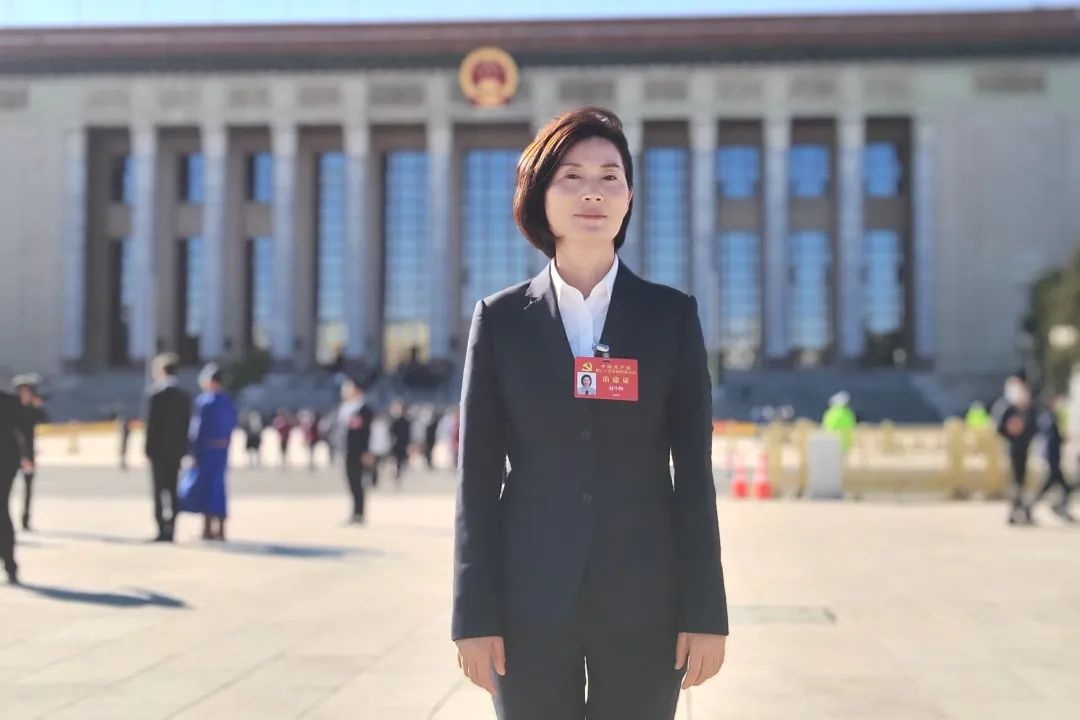 		践行党的二十大精神 | 中国巨石在新时代新征程新伟业中谱写高质量生长新篇章_深学思悟_优德88集团有限公司	