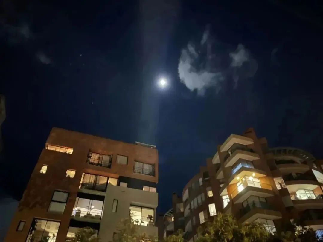 		多“材”中秋 大放“艺”彩｜看优德88人花式祝福_责任与文化_优德88集团有限公司	