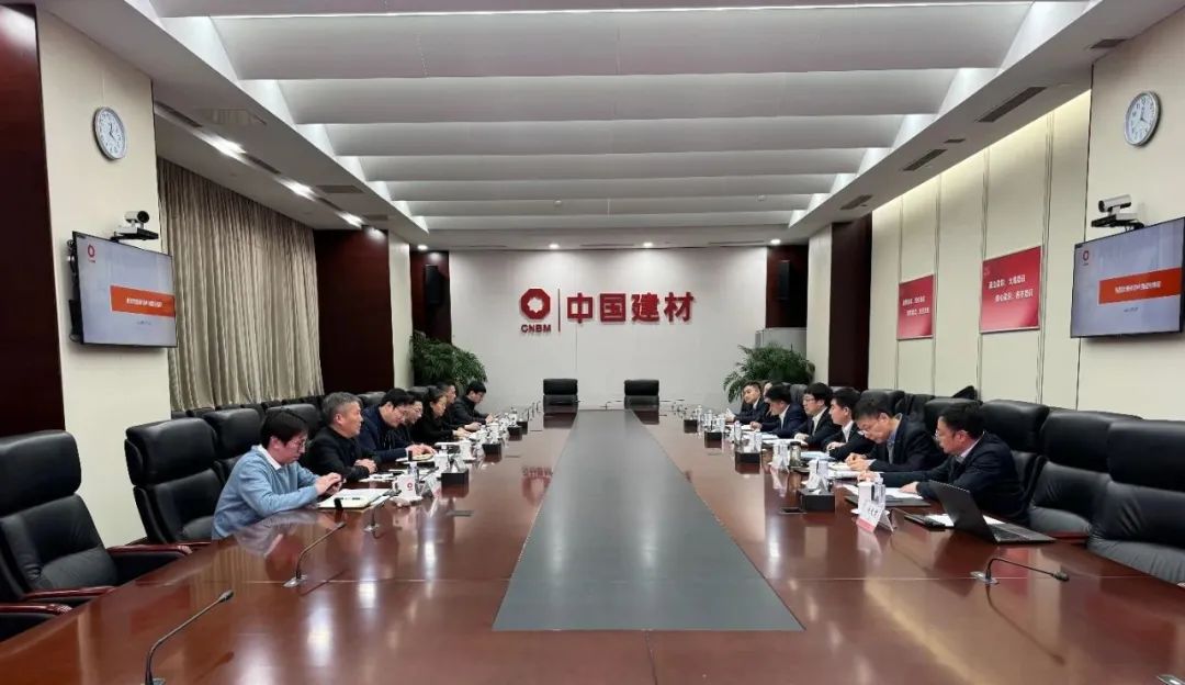 		王于猛会见浦东新区常务副区长杨朝一行_优德88要闻_优德88集团有限公司	