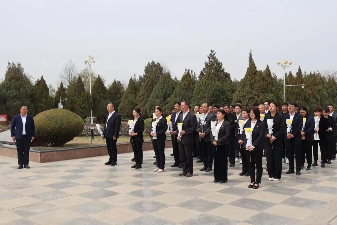 		清明 | 优德88集团所属企业开展祭扫运动_责任与文化_优德88集团有限公司	