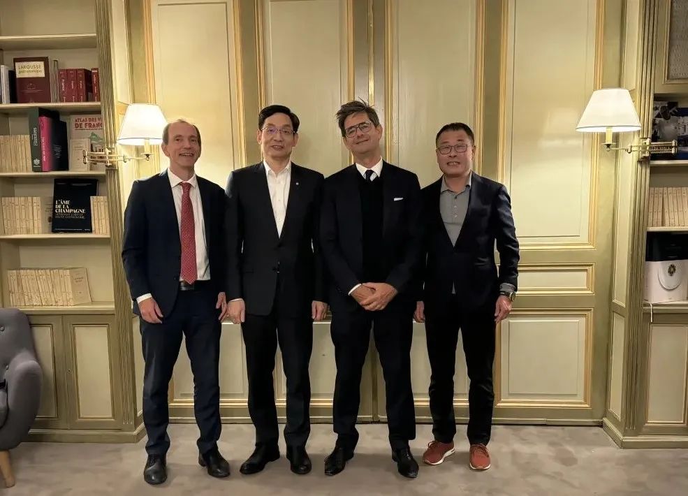		 周育先率团出访推进国际交流相助 _优德88要闻_优德88集团有限公司	