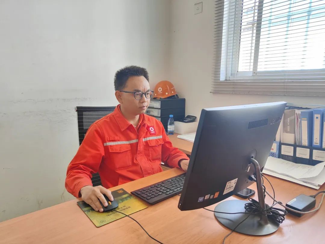 		中央企业劳动模范 | 扎根非洲最美建材人——赞比亚工业园陈立新_人物_优德88集团有限公司	