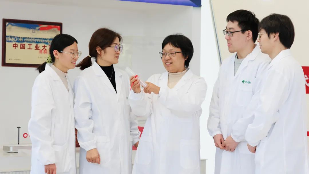 		 点赞！优德88集团天下巾帼文明岗+1！天下三八红旗头+1！ _企业动态_优德88集团有限公司	